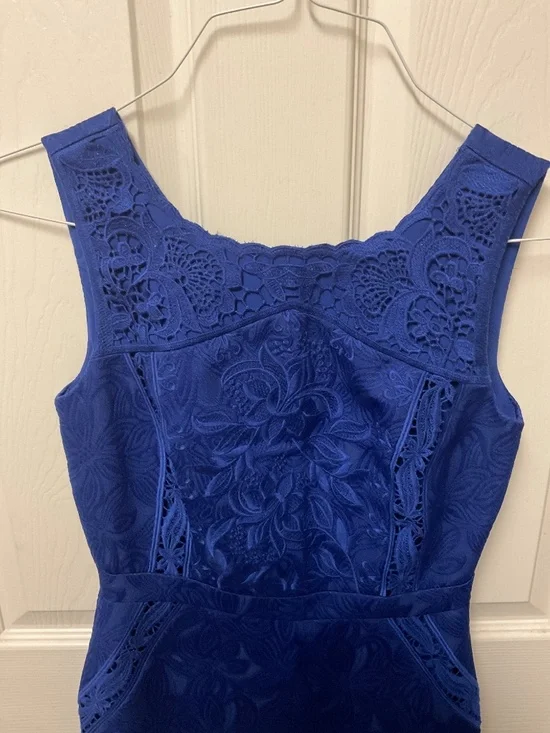 EUC. Stunning royal blue Antonio Melani dress. Size 0. Lined - Picture 2 of 6